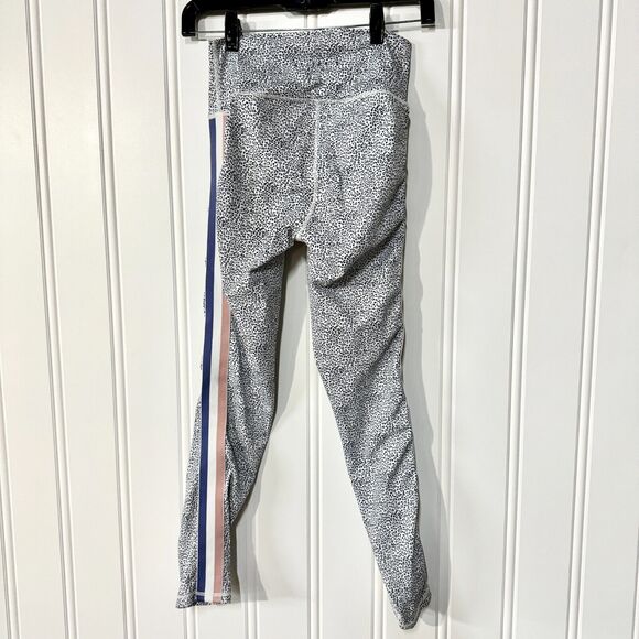 All Fenix Leggings Women Sz S Kyla Leopard High Impact Legging Gym Yoga Athletic - Picture 9 of 9